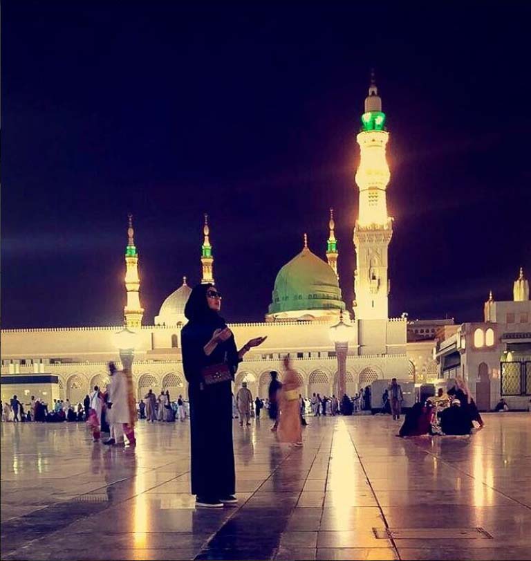 Meysa bezoekt Medina tijdens haar hadj 