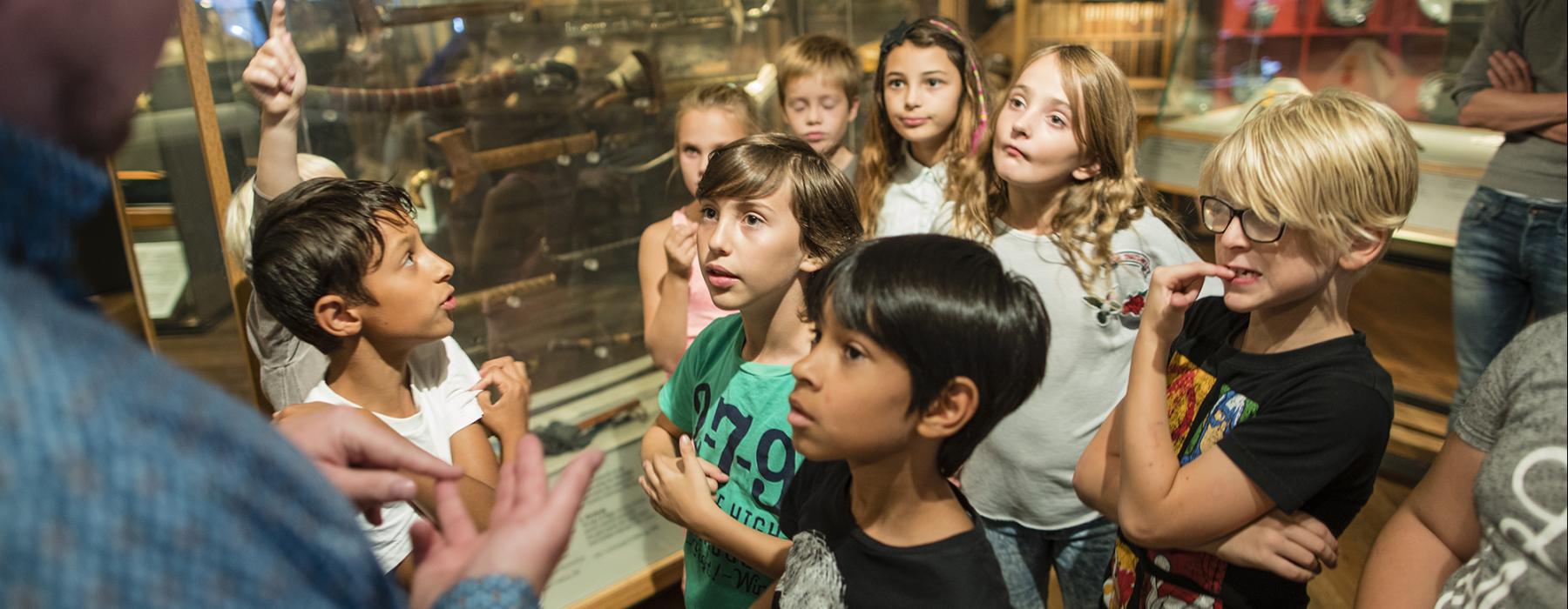 Koloniaal verleden - Tropenmuseum - Basisonderwijs