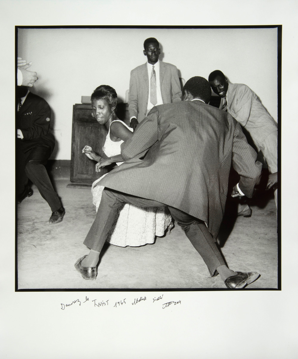 Collectie Wereldmuseum Coll.nr. TM-6509-3, met dank aan het Mondriaan Fonds © Malick Sidibé, courtesy Gallery FIFTY ONE