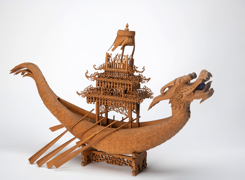 Houten model van een drakenboot, Qing periode (1644-1911). (RV-1905-177)